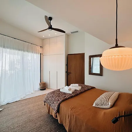 ヴィラ Du Golf サント・マキシム